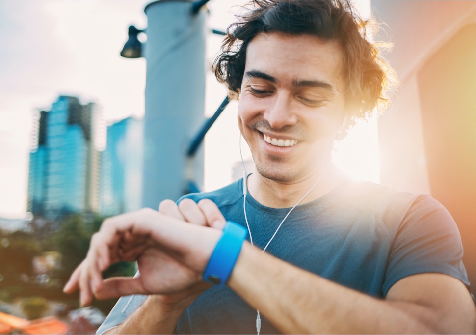 Runner using SouthState mobile banking app on Apple watch